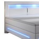 Boxspringbed / Boxspring Norfolk - 180 x 200 cm - Wit - LED - Incl. Matras & Topper
